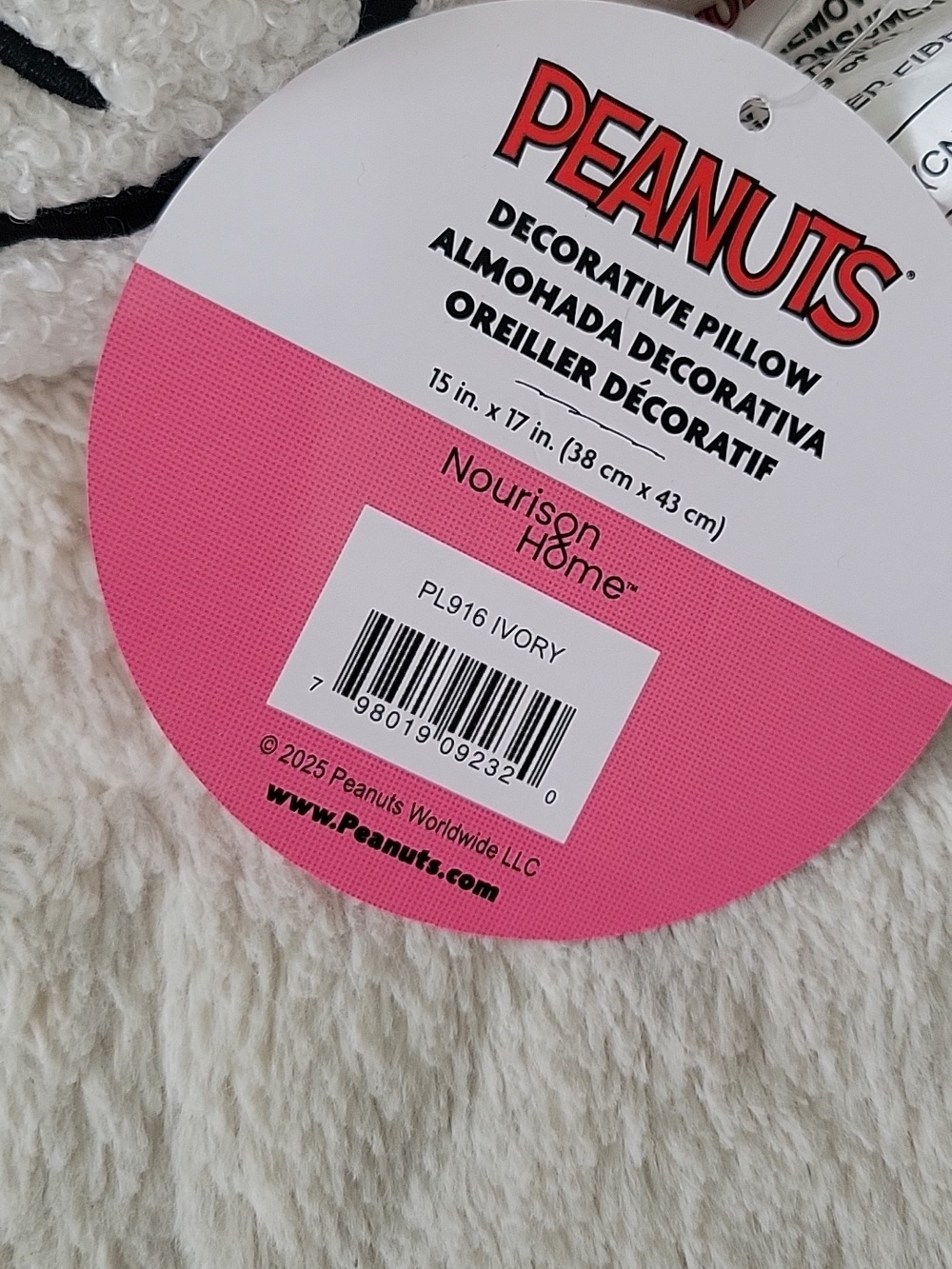 Peanuts Snoopy Decorative Pillow Hugging Heart Limided Edition - Picture 5 of 8